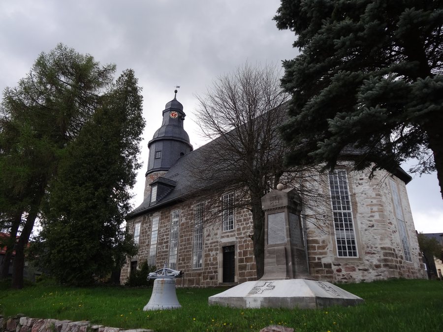 File:Kirche in Herschdorf, Ilm-Kreis.JPG
