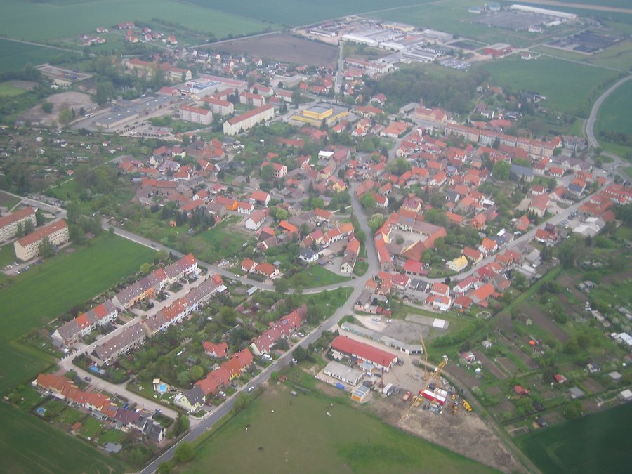 File:Luftaufnahme Berlstedt.jpg