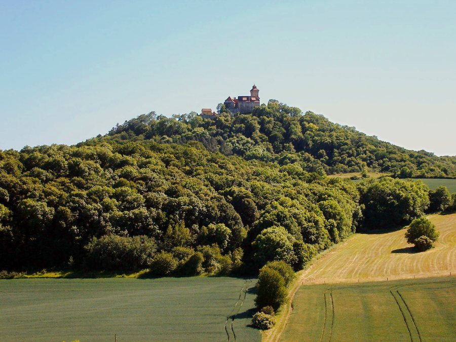 File:Wachsenburg von Norden.JPG