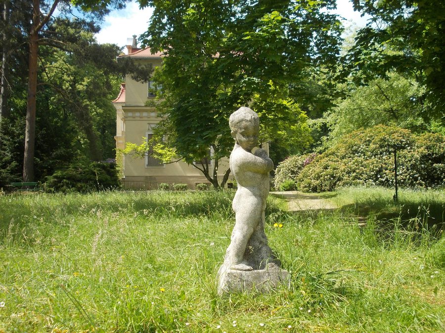 File:TannenfeldPark13.JPG